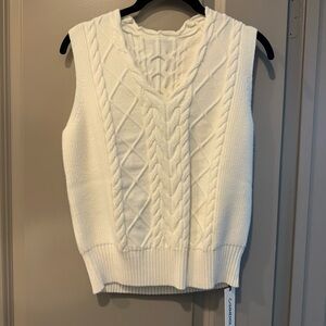 Commense White Cable-Knit V-Neck Sweater Vest